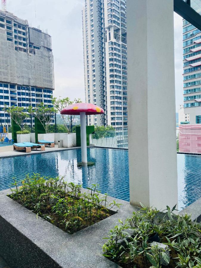 Reizz Residence By Leo Suites クアラルンプール エクステリア 写真