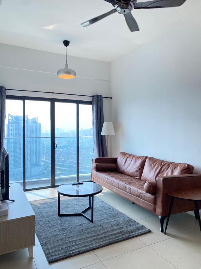 Reizz Residence By Leo Suites クアラルンプール エクステリア 写真